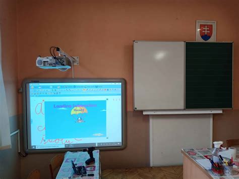 Interaktívna tabuľa v triede materskej školy