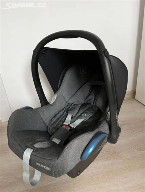 Autosedačka Maxi-Cosi Cabriofix s Isofix základňou