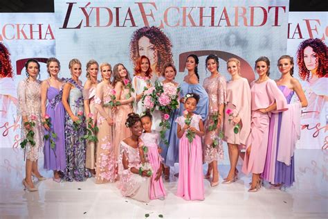 Mladá Lýdia Eckhardt pri práci