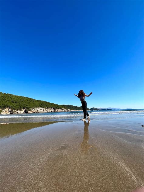 Ilustračná fotografia rodiny v obchode so železiarskym tovarom