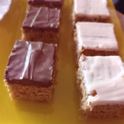 Ilustrácia znázorňujúca rôzne typy detskej výživy