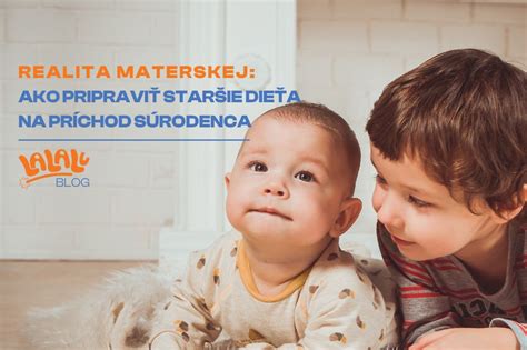 Staršie dieťa si pozerá fotku bábätka