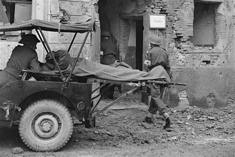 Adolf Hitler ako vojak nemeckej armády počas prvej svetovej vojny