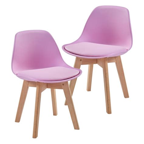 Detaily detskej stoličky s výrezmi