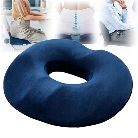 Anatomický vankúš na sedenie s otvorom