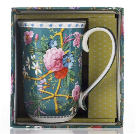 Kvetinový retro hrnček