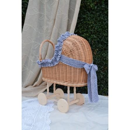 Detský prútený kočík s ružovou perinkou