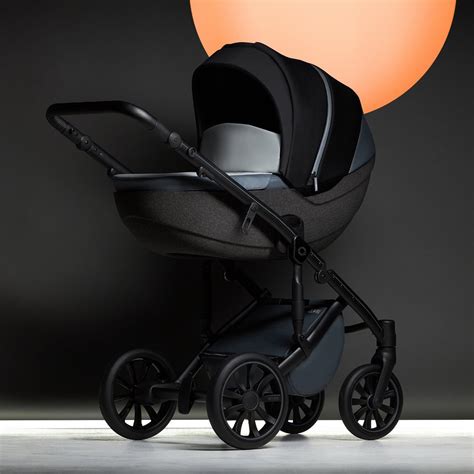 Detail gélových kolies kočíka Anex M/Type