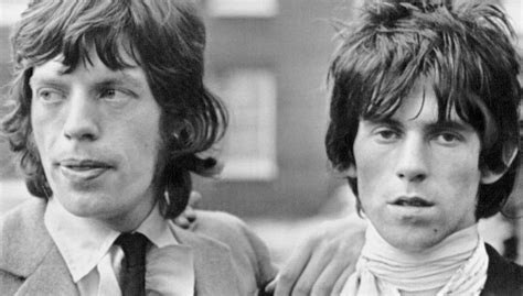Mladý Mick Jagger a Keith Richards