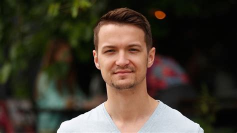 ilustračná fotografia páru hovoriaceho o problémoch s plodnosťou