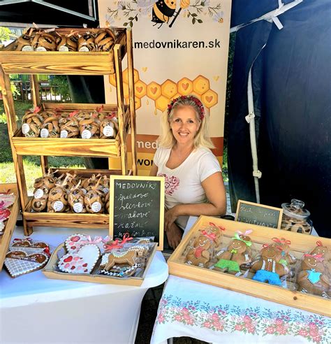 Príklad zdobenia medovníkov vykrojených 3D vykrajovačkami