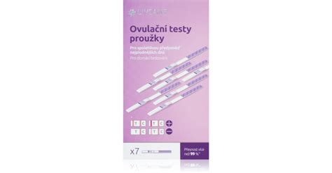 Žena držiac ovulačný test