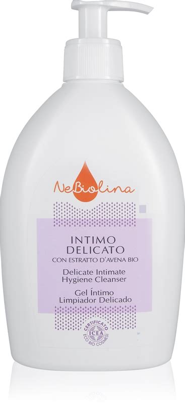 Dojča v kúpeľni s jemným gélom na intímnu hygienu