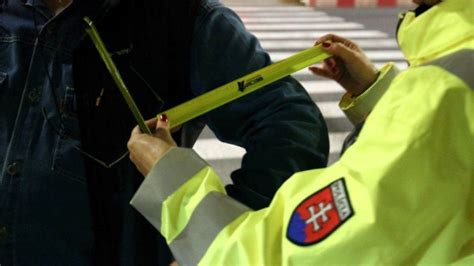 Detail reflexných prvkov na fusaku