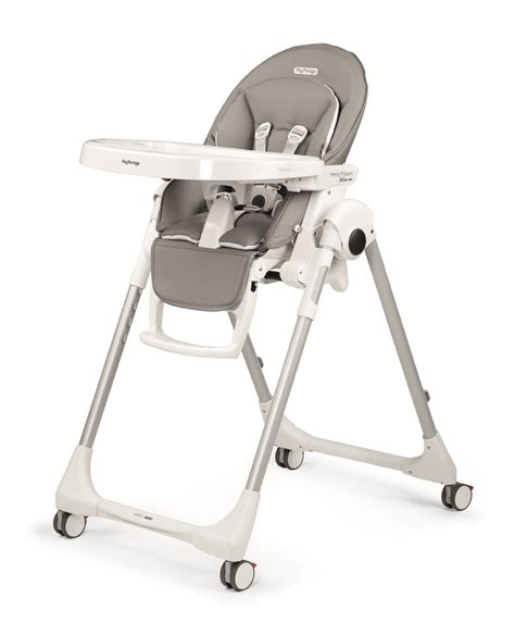 Detská jedálenská stolička Peg Perego Prima Pappa Zero-3 v plne rozloženom stave s dieťaťom