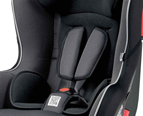 Detailný pohľad na bezpečnostné pásy autosedačky Peg Perego Primo Viaggio Tri-Fix