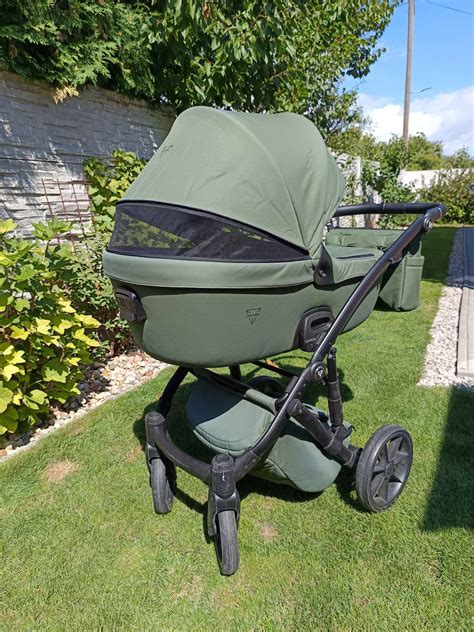 Priestranný nákupný košík na športovom kočíku