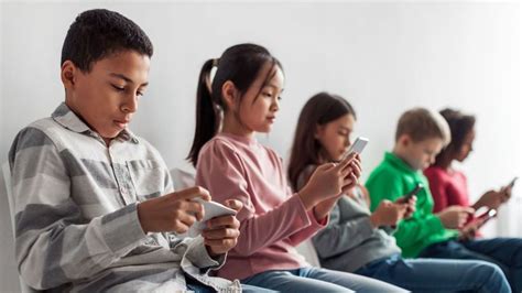 Tínedžeri na diskotéke