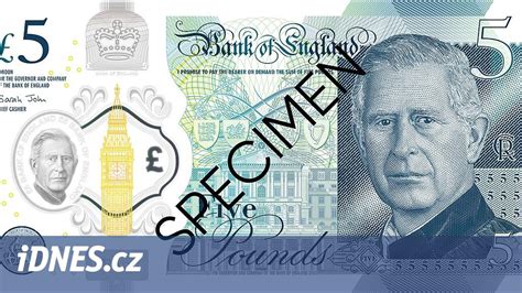 Ilustrácia kalkulačky s finančnými symbolmi.