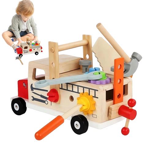 Deti hrajúce sa s Montessori hračkami