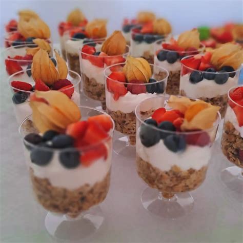 Dieťa hrajúce sa v triede Montessori