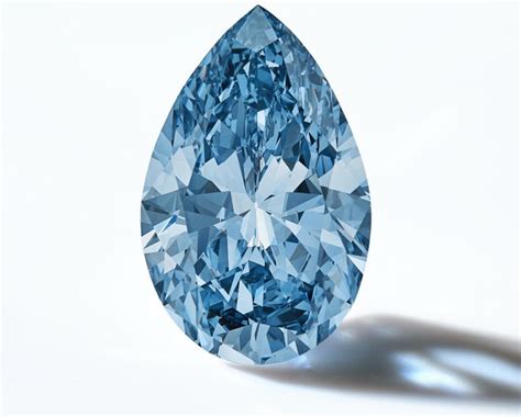 Ružový a modrý diamant