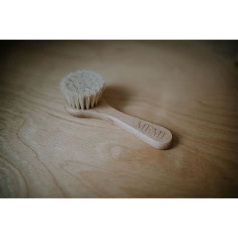 Štruktúra jemnej kefky na bábätko s kozími štetinami