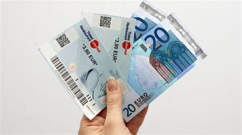 Zamestnanci dostávajú stravné lístky