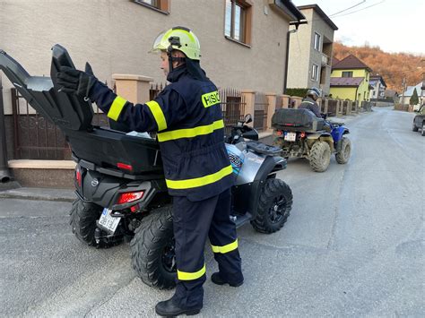 Dobrovoľní hasiči