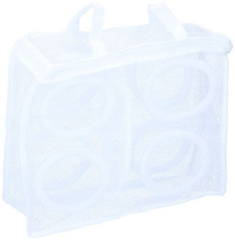 Pranie detského fusaku v práčke