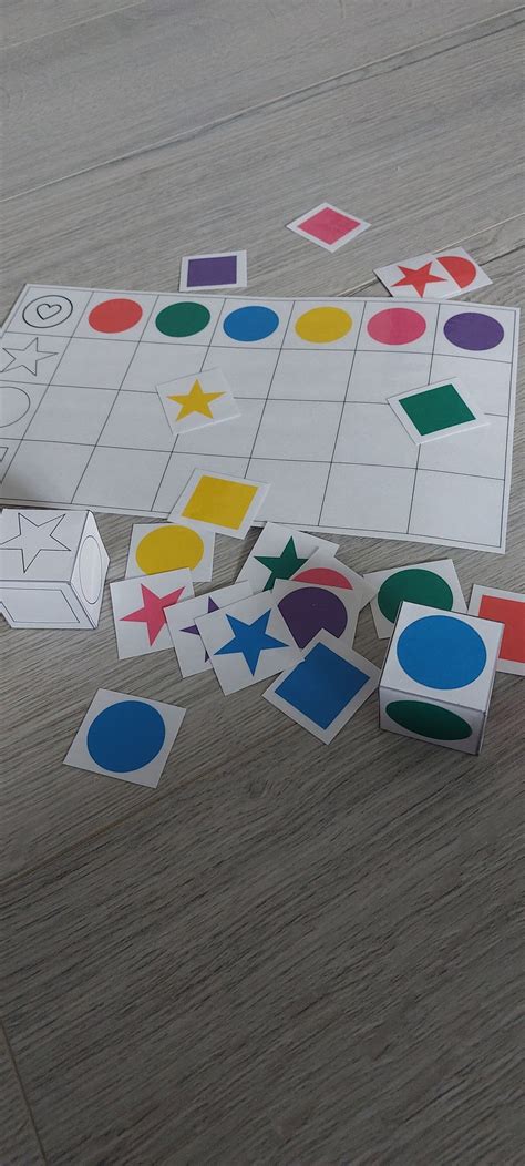 Deti sa učia prostredníctvom hry s kockami