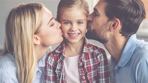 rodina komunikuje s dieťaťom