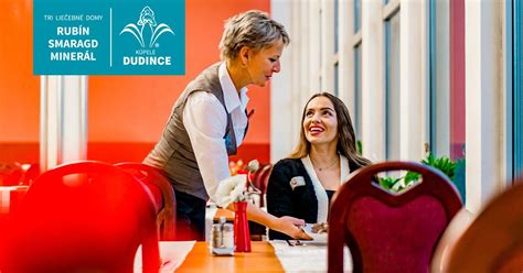 Servírovaný obed v nemocnici