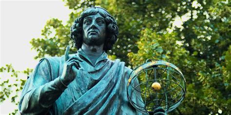 Socha Mikuláša Kopernika pred radnicou v Toruni