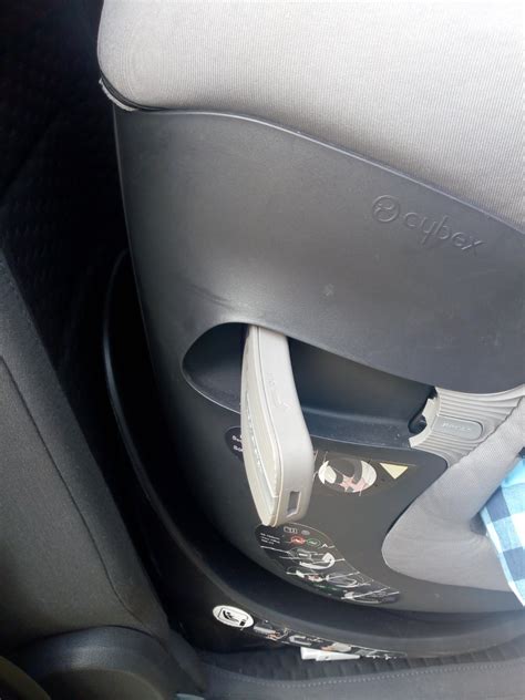 Ilustrácia otočnej ISOFIX základne