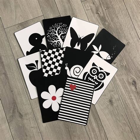 Kontrastné kartičky pre bábätká