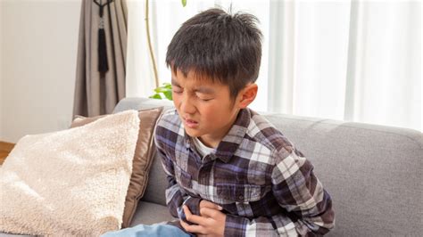 Infografika s prehľadom príznakov závratov u detí a kedy navštíviť lekára