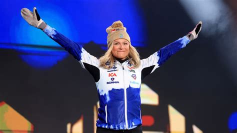 Ilustrácia páru, ktorý si užíva slobodný čas